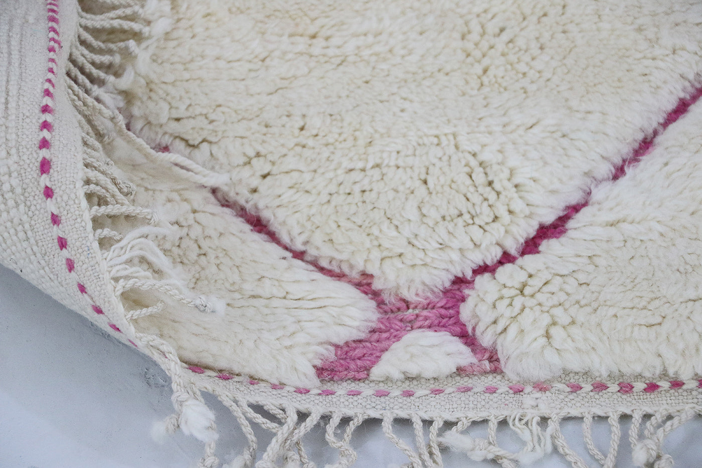 Berberteppich Beni Mrirt gewaschenes Pink 325x400 cm