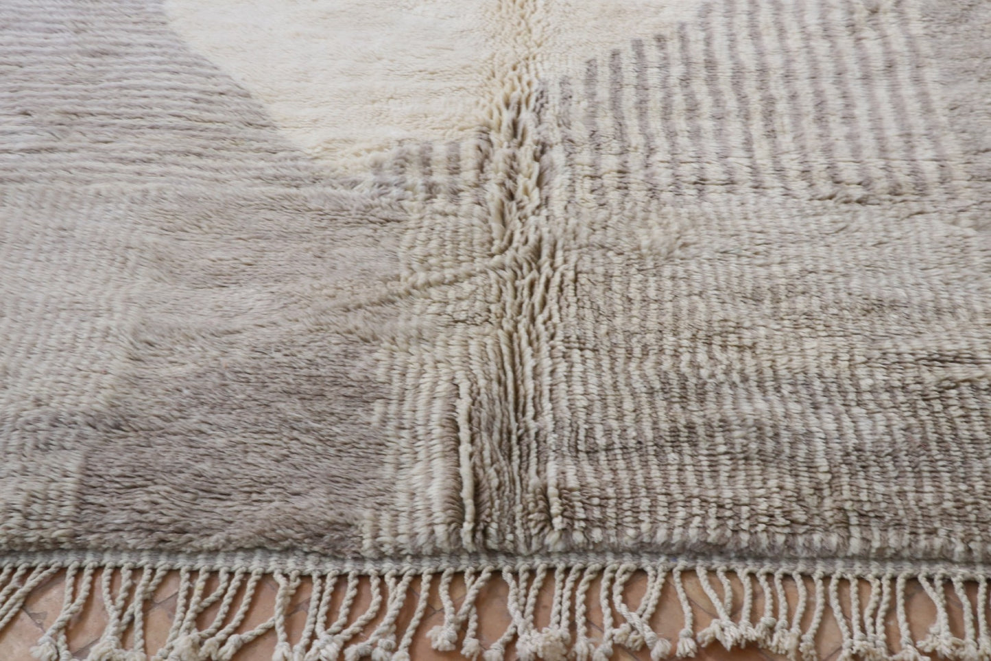 Beni Mrirt Teppich Beige Cream 238x307 cm