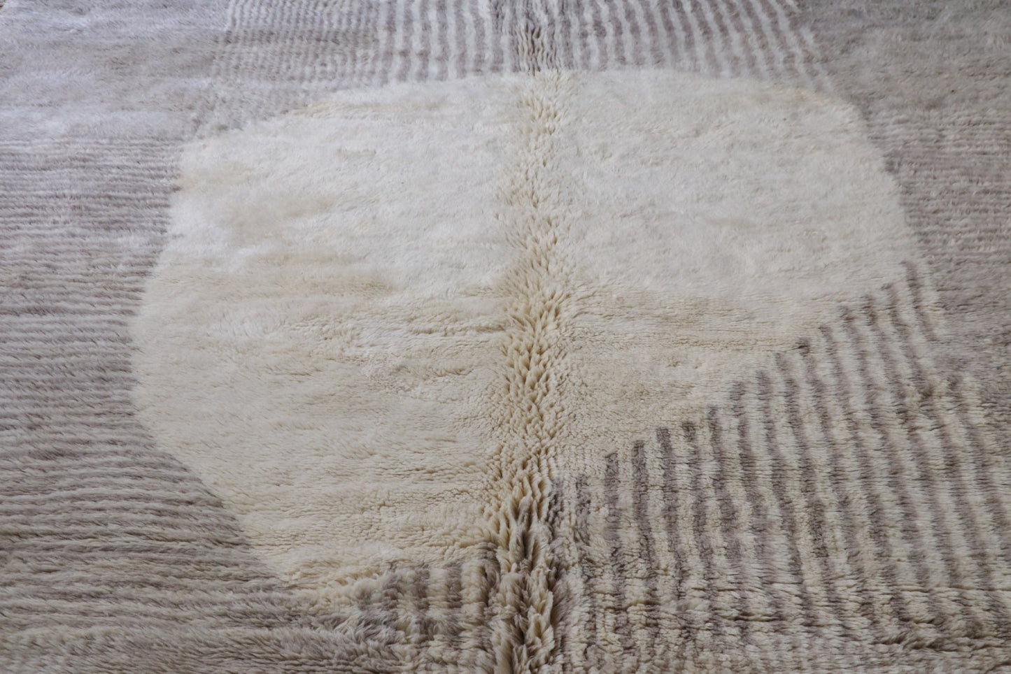 Beni Mrirt Teppich Beige Cream 238x307 cm
