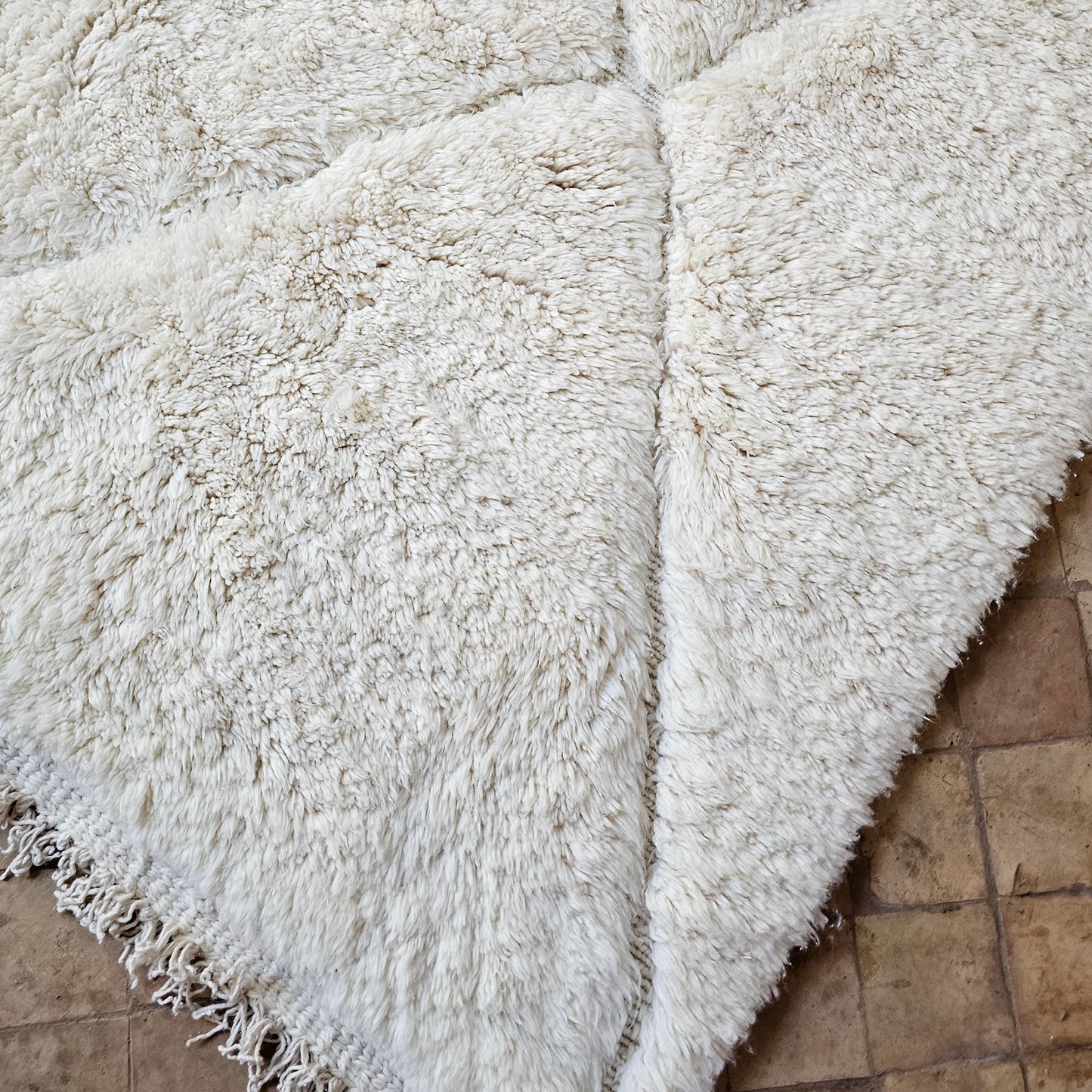 Beni Mrirt Teppich  175x252 cm uni Diamonds