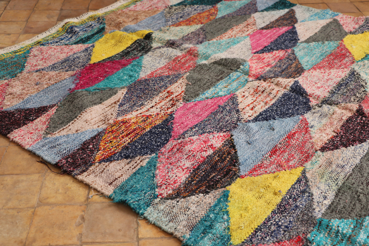 Zanafi kilim pink-black 79x118 in