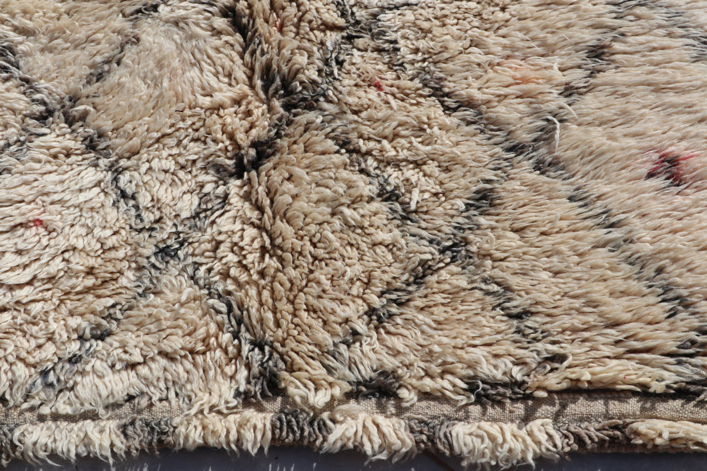 Vintage Beni Ourain Berberteppich 204x306 cm Rauten