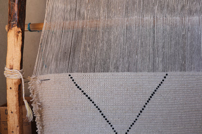 Beni Ourain Berberteppich mit Gravurlinien 62x110 cm