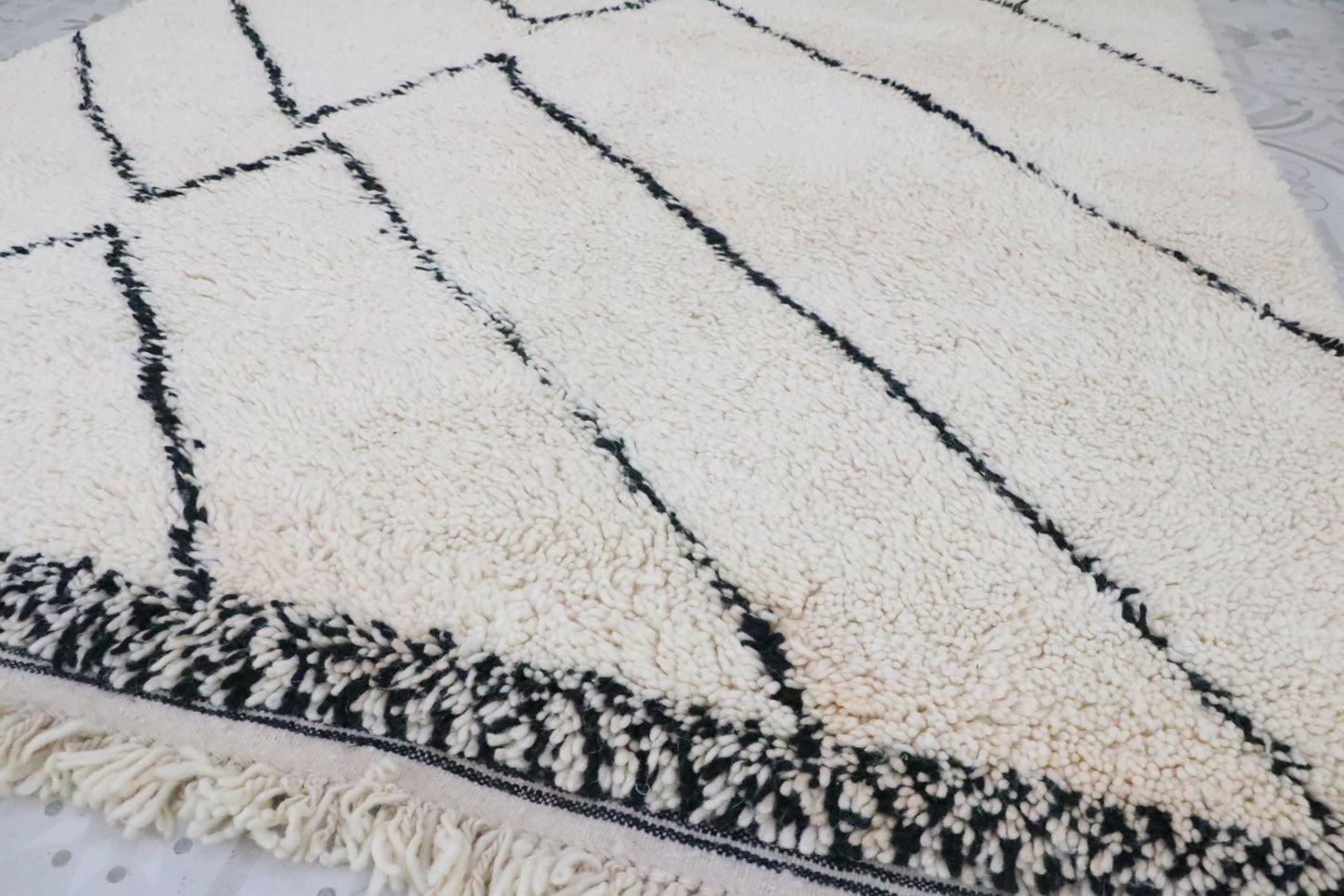 Beni Ourain Berber carpet Diamond 227x303 cm