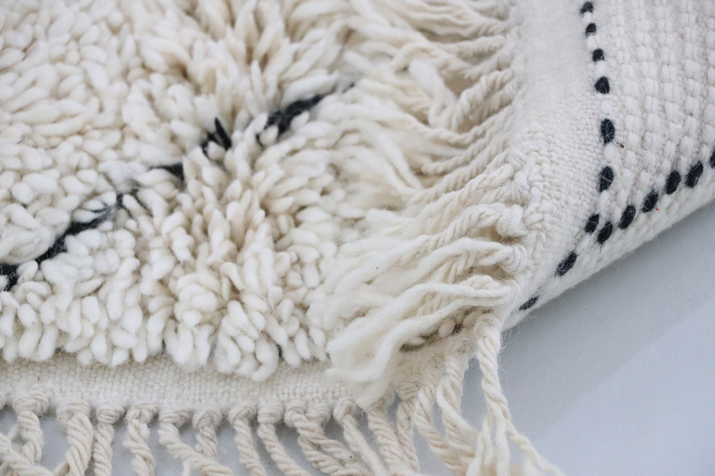 Beni Ourain zigzag lines and woven edge 61x92 in