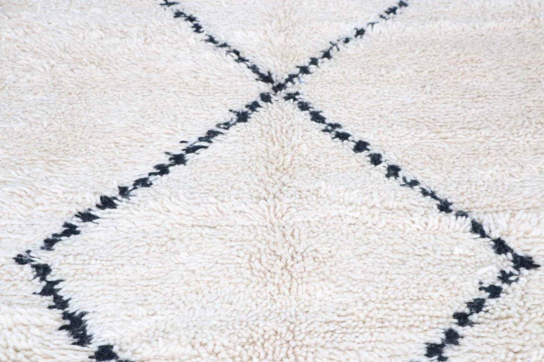 Beni Ourain Berber carpet 62x85 in