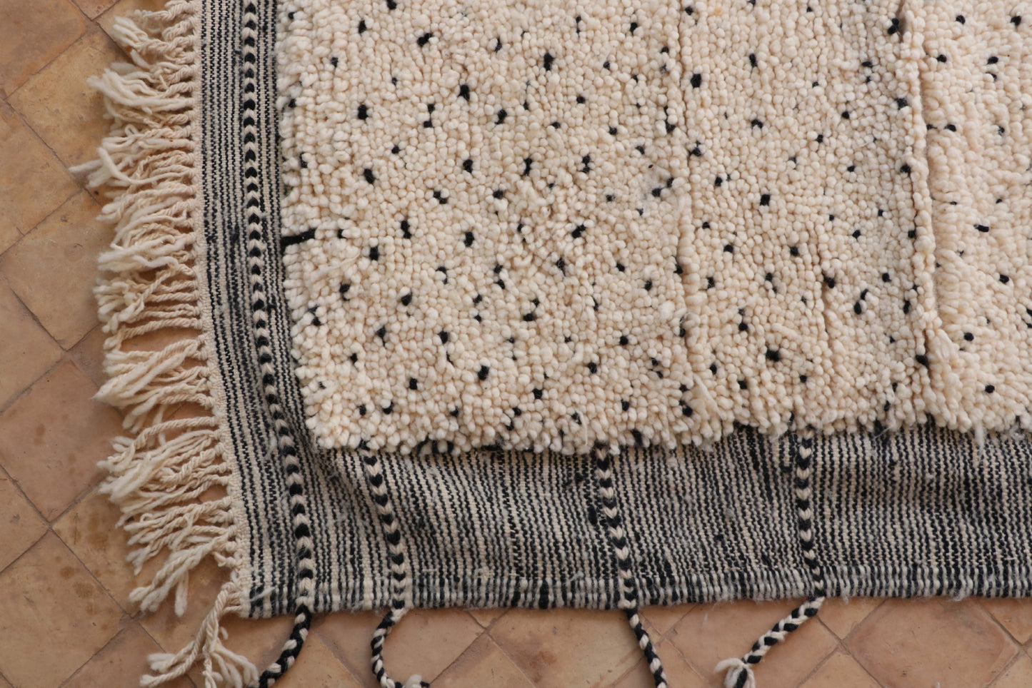 Beni Ourain Teppich Dots 150x248 cm