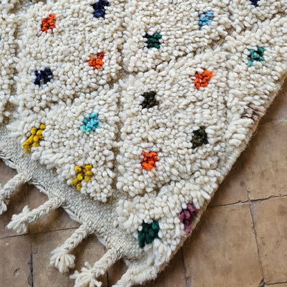 Kleiner Wollteppich Punkte Boujaad 62x98 cm