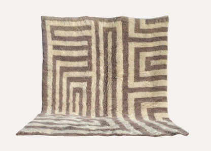Beni Mrirt Rug Bold Natural Beige from 28 × 55 in